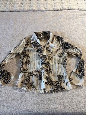 Leopard Print Ruffle Front Blouse - Cream/Black Fairy Size Medium